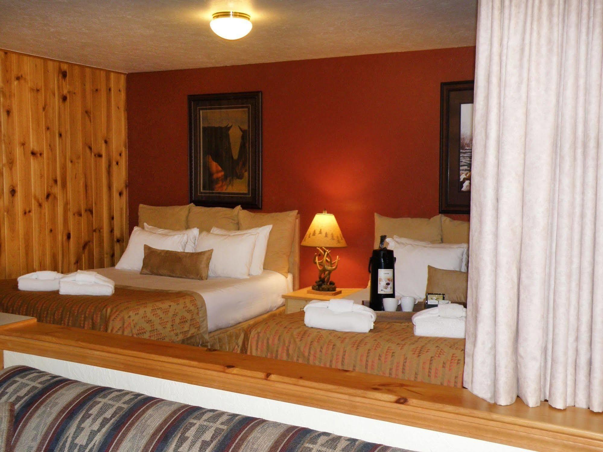 Rivers Edge Motel Lodge & Resort Ouray Buitenkant foto
