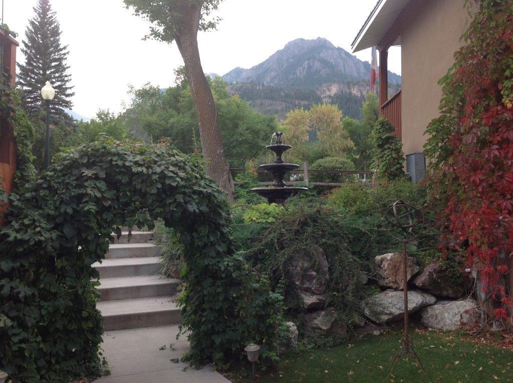 Rivers Edge Motel Lodge & Resort Ouray Buitenkant foto